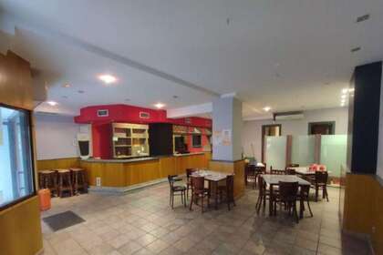 Commercial premise for sale in Centro, Salamanca. 